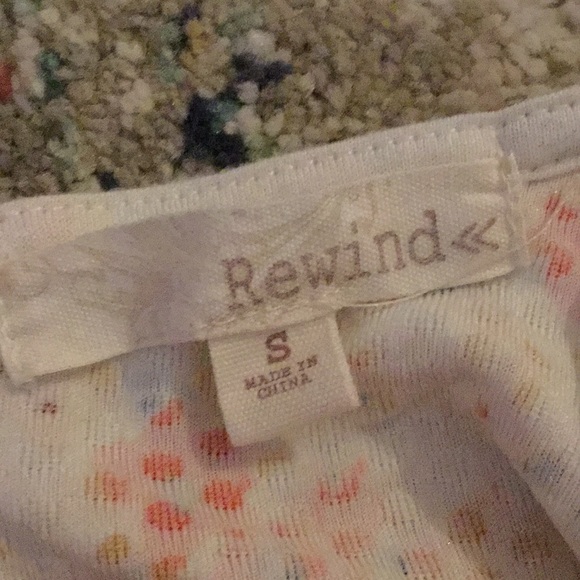 Rewind cream floral dress. - Picture 3 of 3